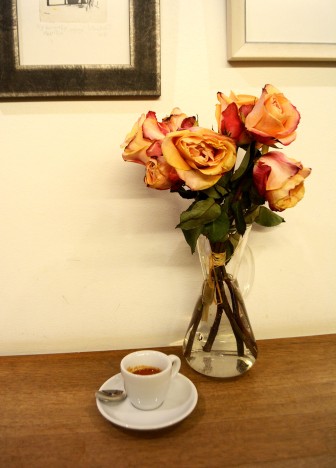 Pink roses in Espresso Embassy