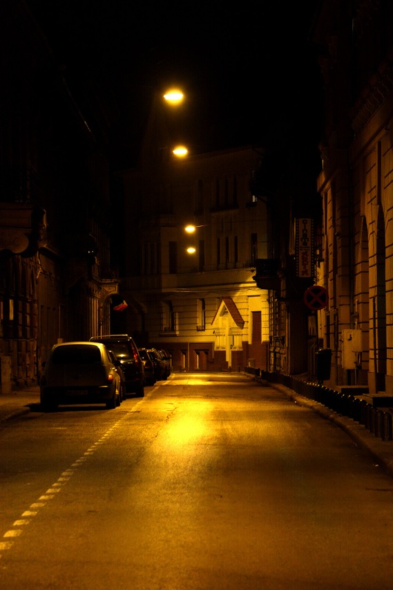 Arad by night