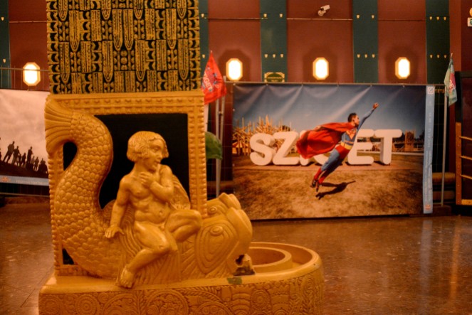 Sziget photo exhibition opening at the Capa Centre