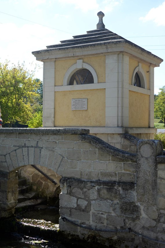 The Magyar-Kút (Hungarian Fountain) inEtyek