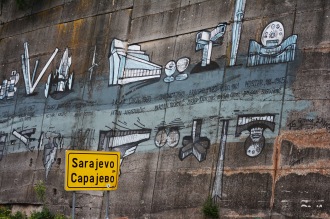 Graffiti of Yugoslav 'spomeniks', Sarajevo