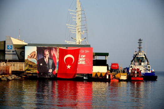 Kușadası harbour